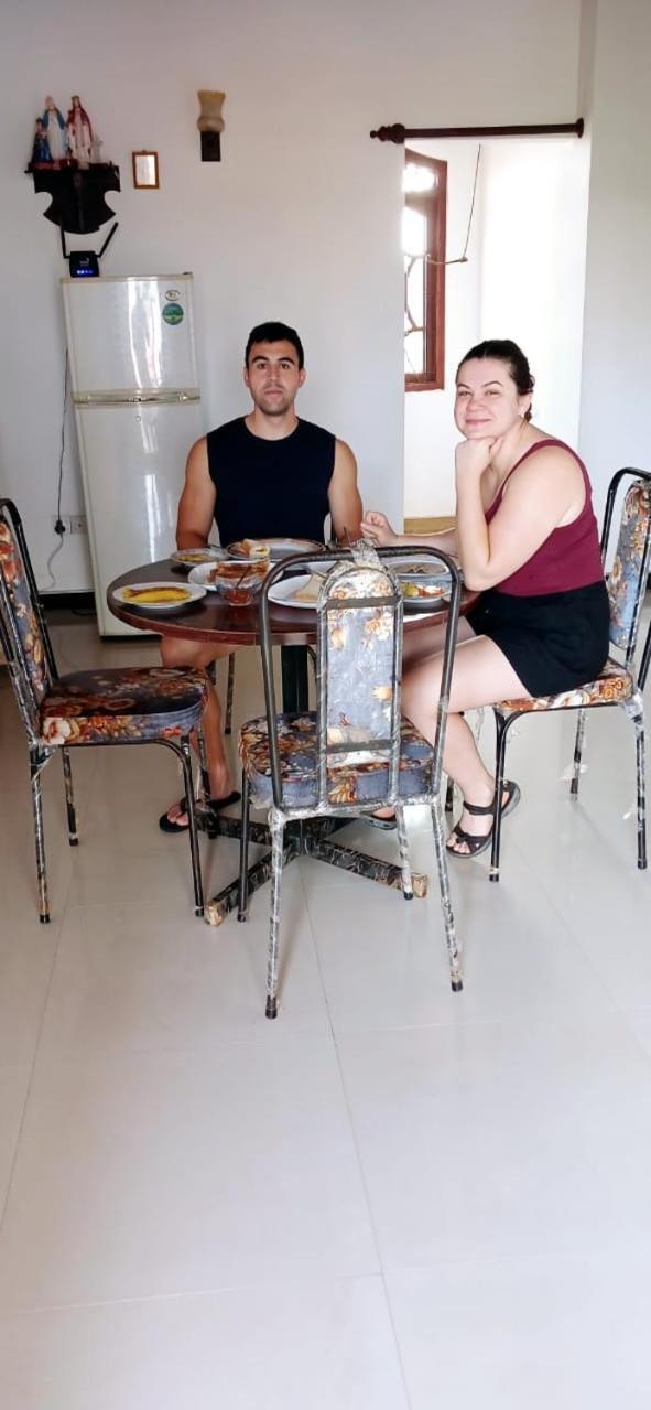 נגומבו Oviniru Beach Hotel מראה חיצוני תמונה
